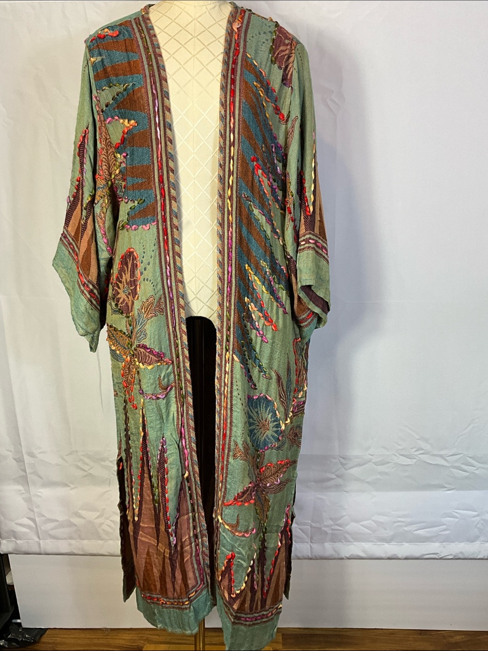 Raj Tapestry Style Embroidered Floral Open-Front Cardigan With Pockets One Size